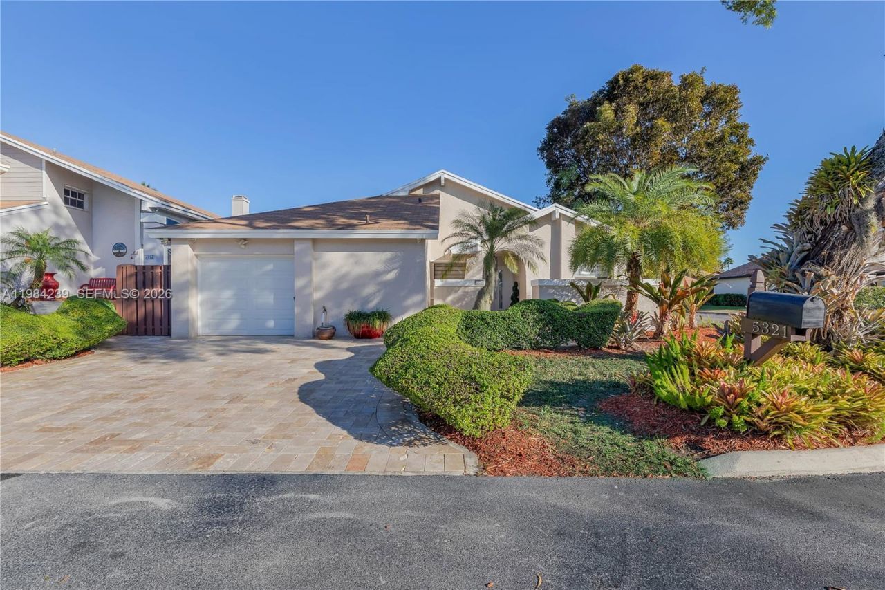 5321 SW 153rd Pl S , Miami, FL 33185 Photo