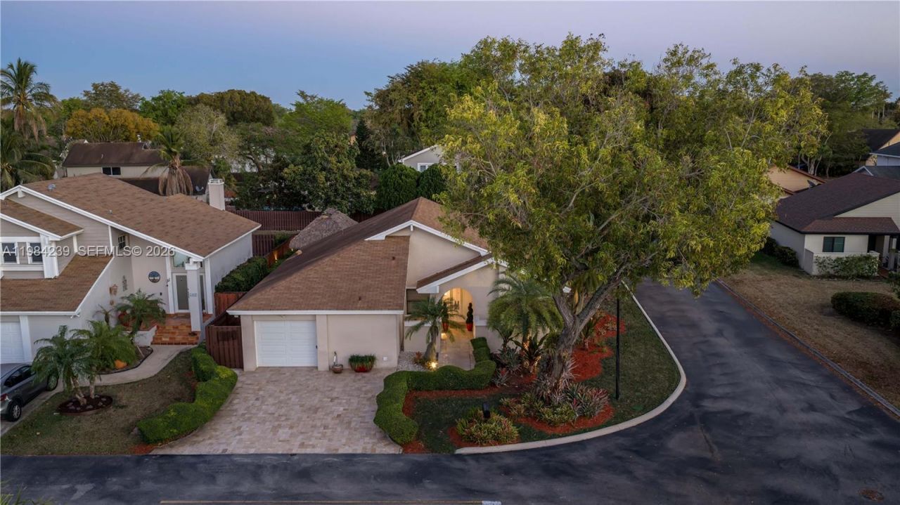 5321 SW 153rd Pl S , Miami, FL 33185 Photo