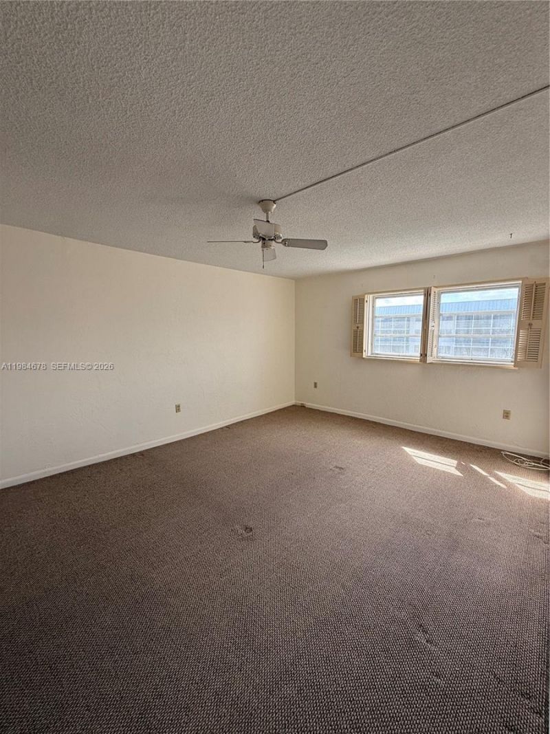 3860 NE 170th St, Unit 304, North Miami Beach, FL 33160 Photo