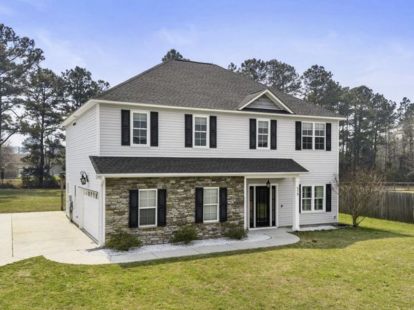 519 Aberdineshire Court, Hubert, NC 28539