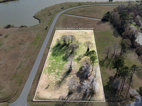 108 Royal Tern Way, Hertford, NC 27944