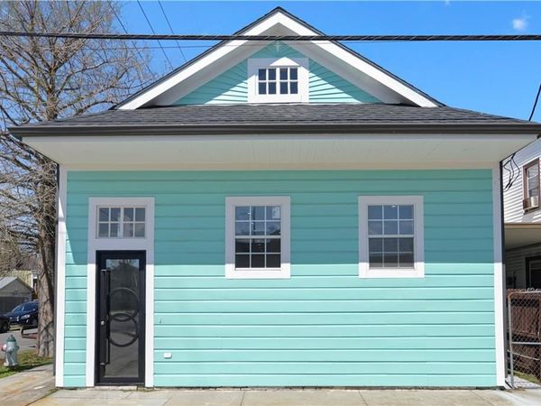 1300 LEONIDAS Street , New Orleans, LA 70118