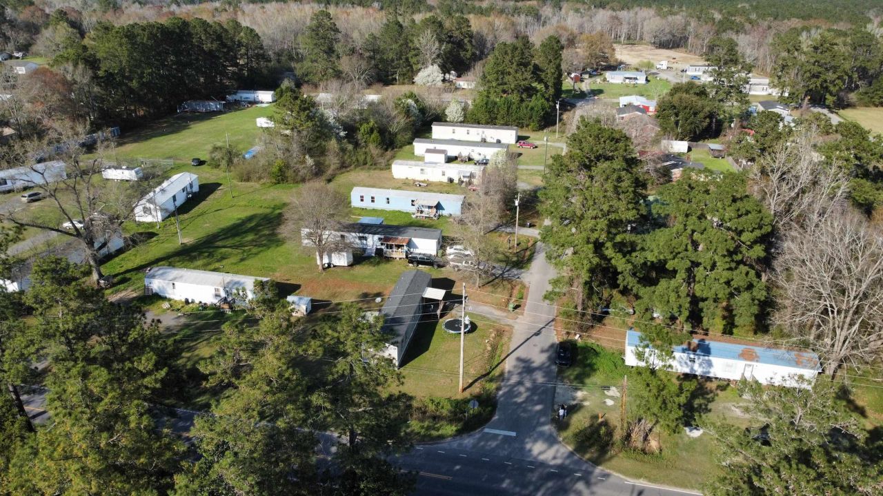 23-73 Newton Trail  Photo 4