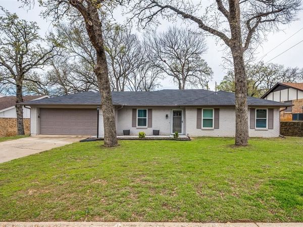 7404 Forrest Lane, North Richland Hills, TX 76182