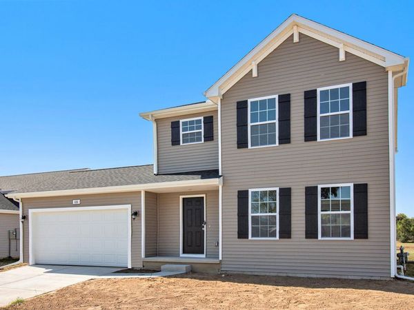 1104 Cedarwood Drive, Greenville, MI 48838