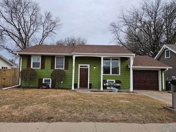 5400 LORRAINE AVE, Sioux City, IA 51106
