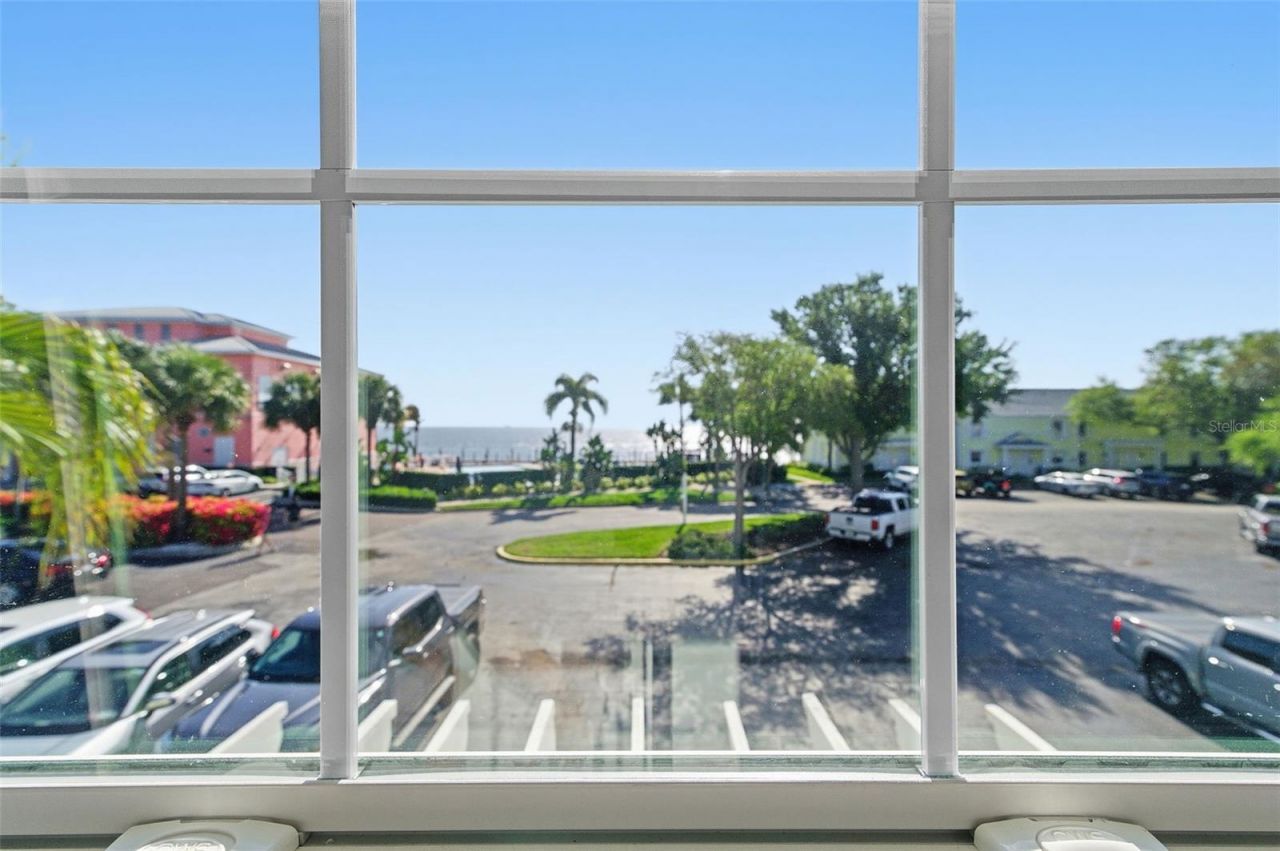 5005 Coquina Key Drive Se, Unit E, Saint Petersburg, FL 33705 Photo