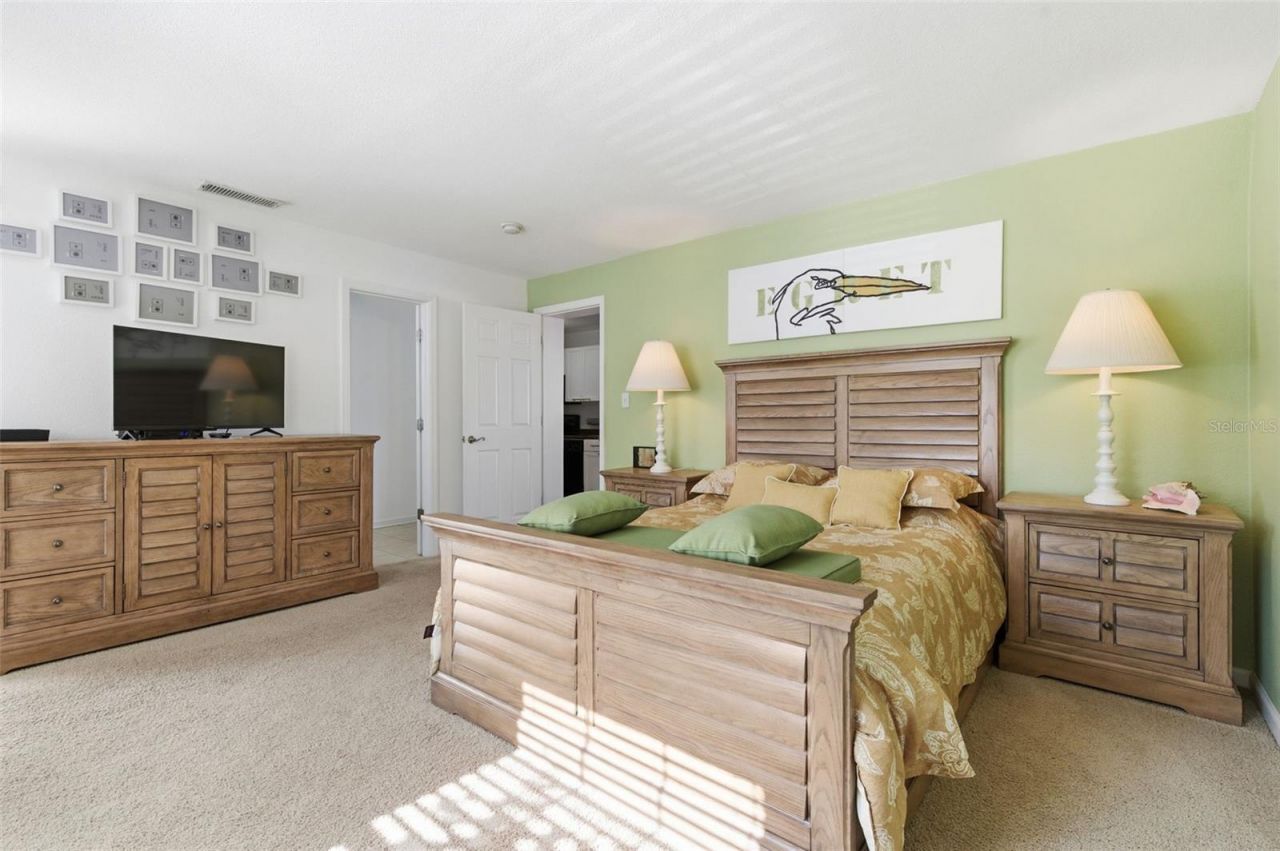 5005 Coquina Key Drive Se, Unit E, Saint Petersburg, FL 33705 Photo