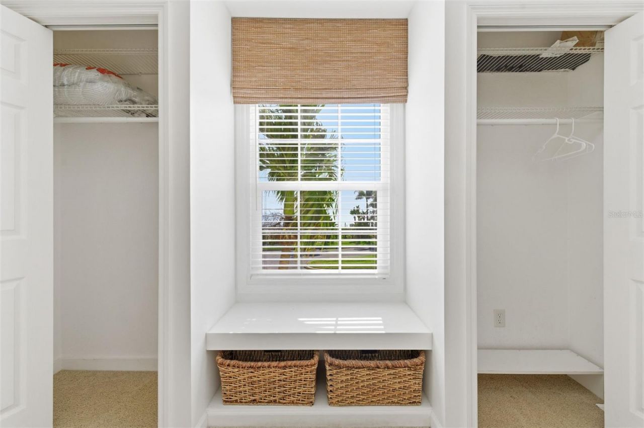 5005 Coquina Key Drive Se, Unit E, Saint Petersburg, FL 33705 Photo