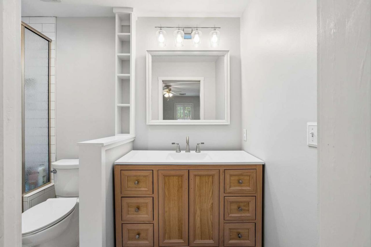 753 Milldenhall Road Photo 13