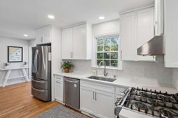 753 Milldenhall Road photo 4