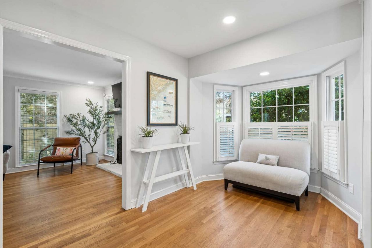 753 Milldenhall Road Photo 8