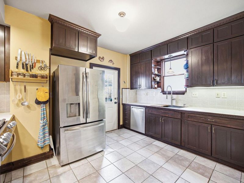 2604 N 4th Street, Columbus, OH 43202 Photo 17