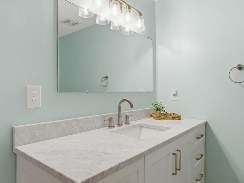 5639 Holyoke Lane , Columbus, OH 43231 Photo 28