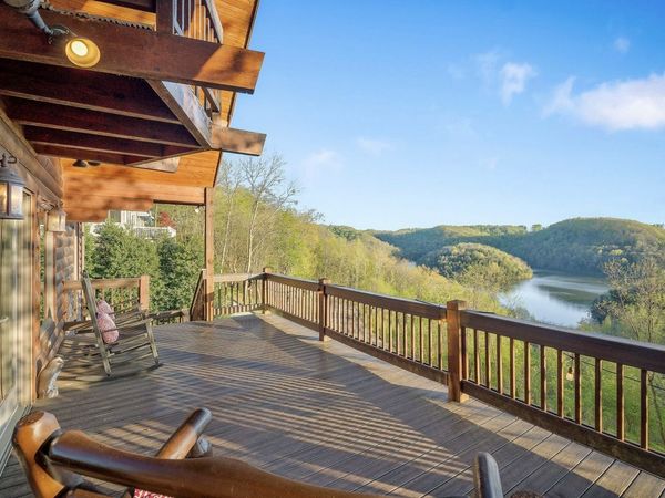 245 Nadia Ln , Smithville, TN 37166