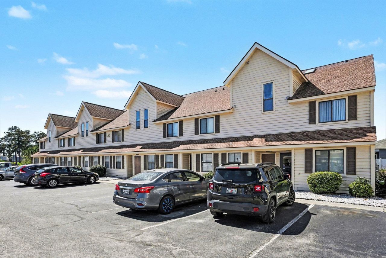 510 Fairwood Lakes Dr. Photo 1