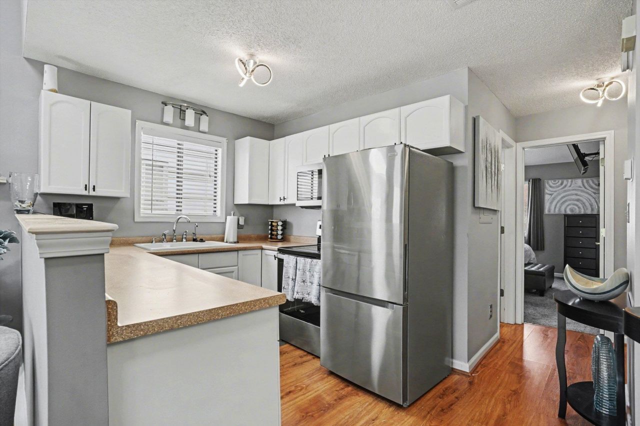 510 Fairwood Lakes Dr. Photo 10