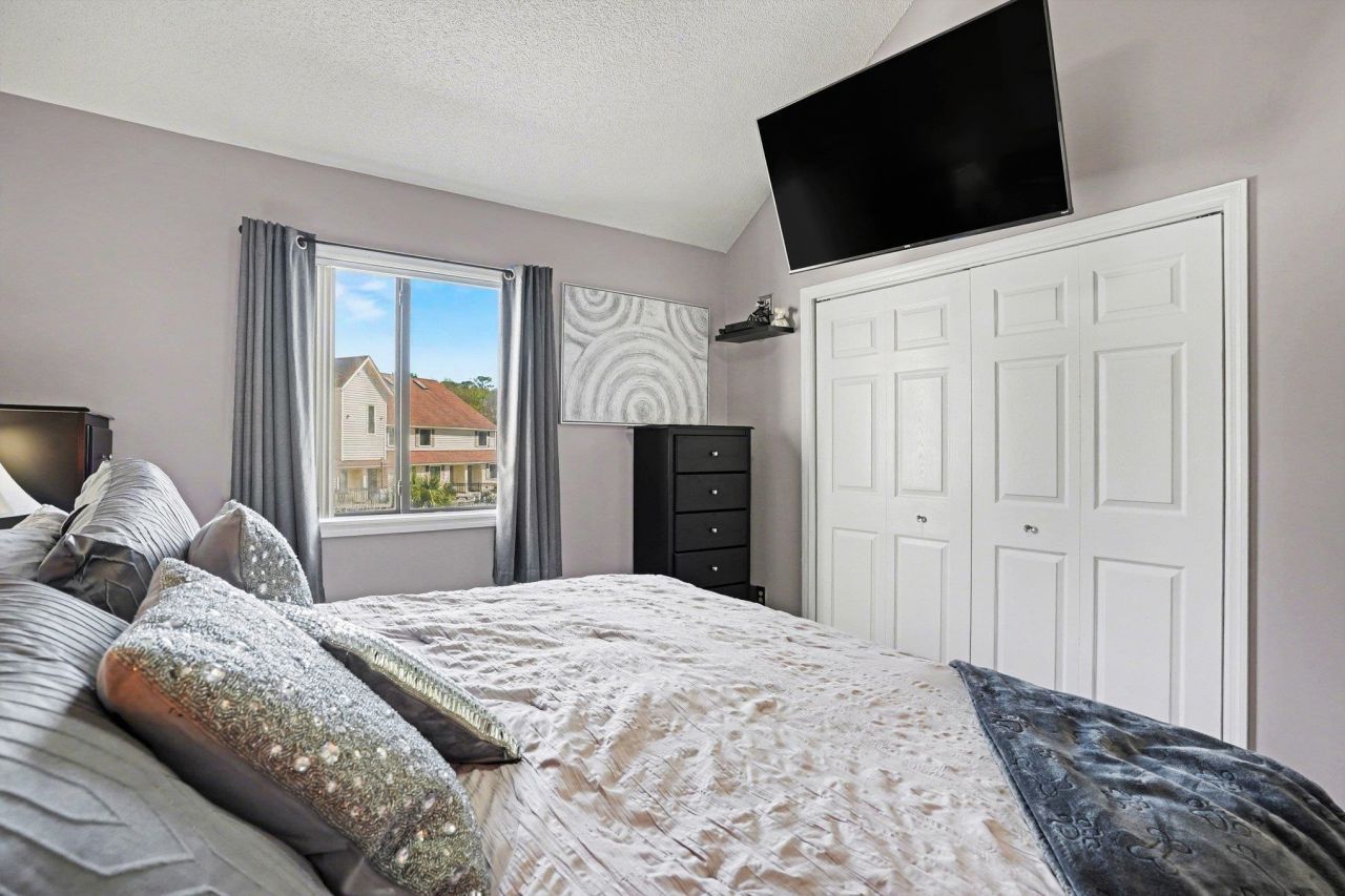 510 Fairwood Lakes Dr. Photo 14