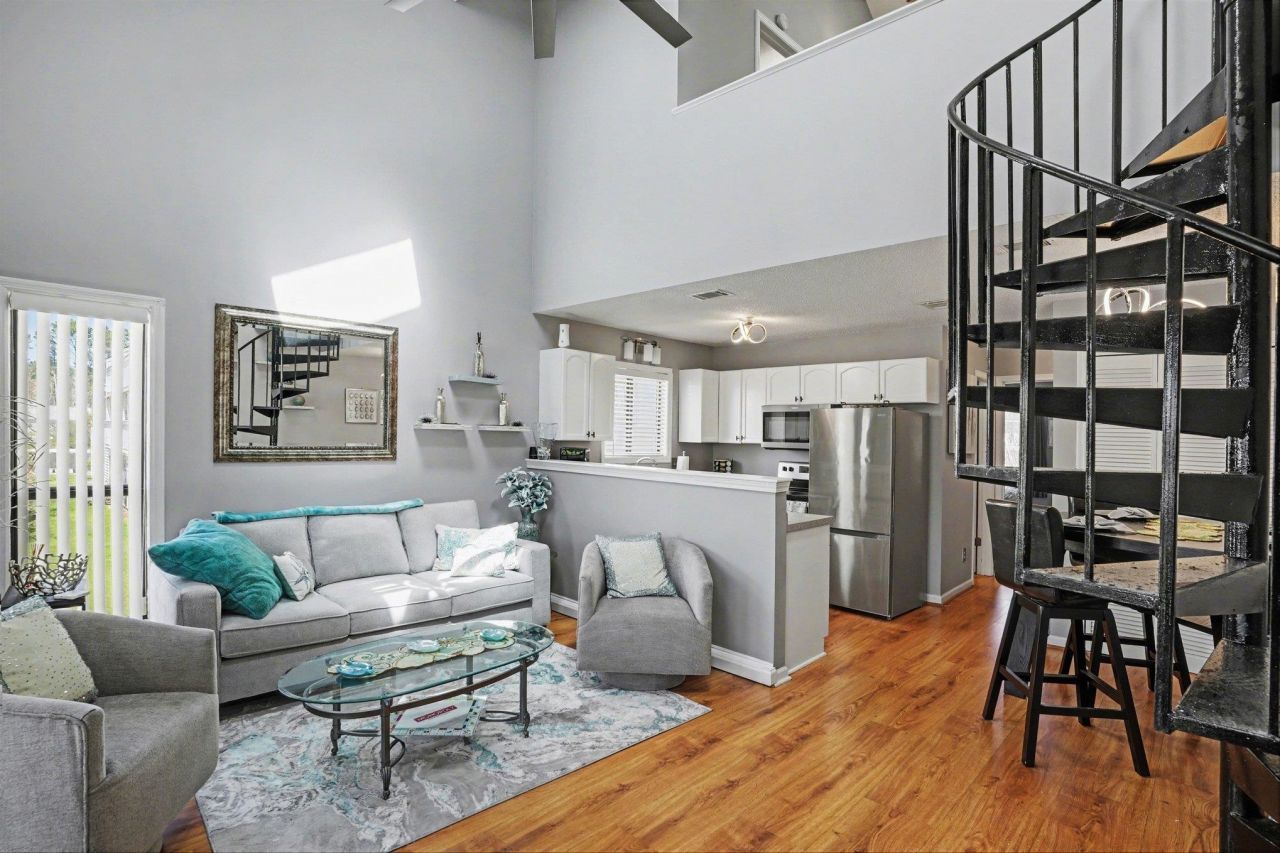 510 Fairwood Lakes Dr. Photo 4