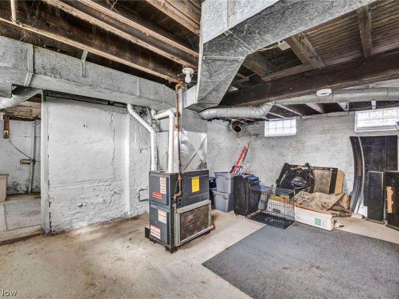 3606 E 54th Street, Cleveland, OH 44105 Photo 24