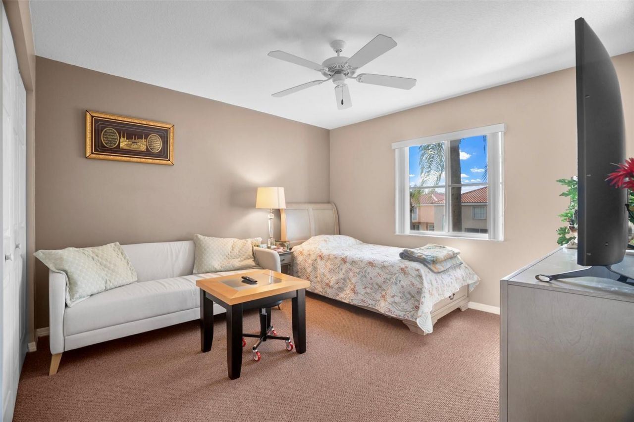 1762 E Trafalgar Circle, Hollywood, FL 33020 Photo