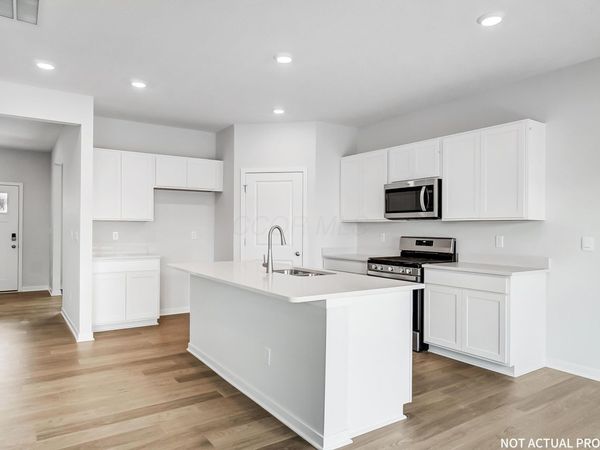 131 Vine Grove Drive, Circleville, OH 43113