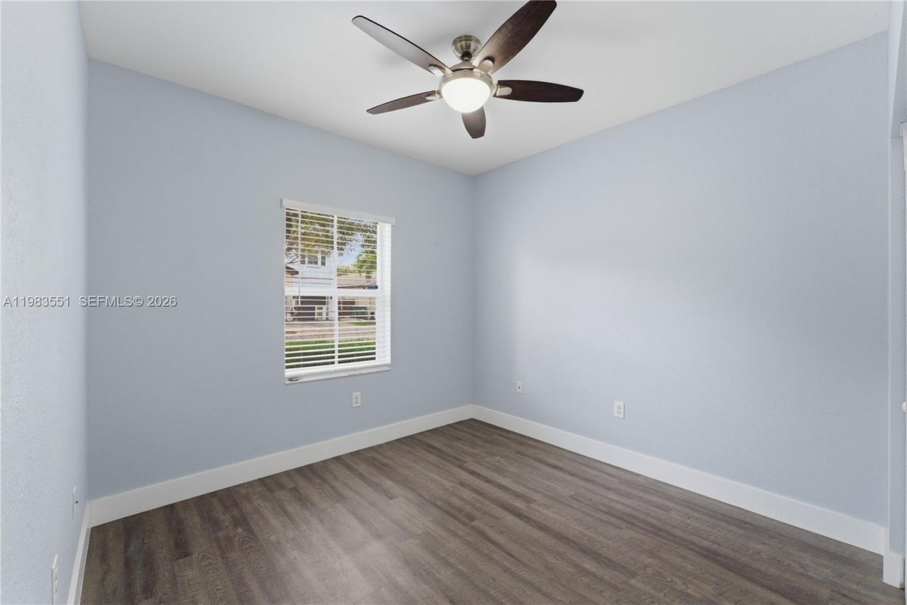 2381 NE 4th St, Homestead, FL 33033 Photo