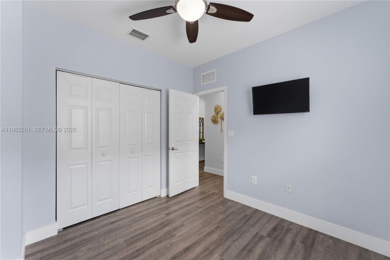 2381 NE 4th St, Homestead, FL 33033 Photo