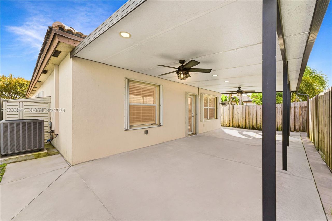 2381 NE 4th St, Homestead, FL 33033 Photo