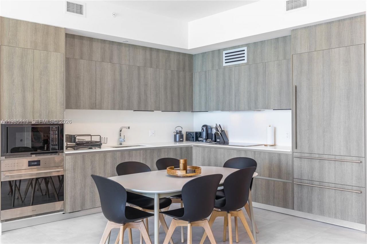 17550 Collins Ave , Unit 1202, Sunny Isles Beach, FL 33160 Photo