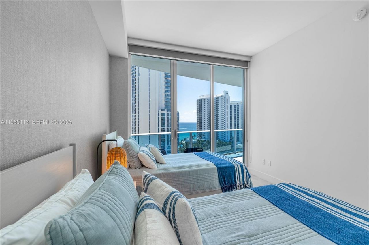 17550 Collins Ave , Unit 1202, Sunny Isles Beach, FL 33160 Photo