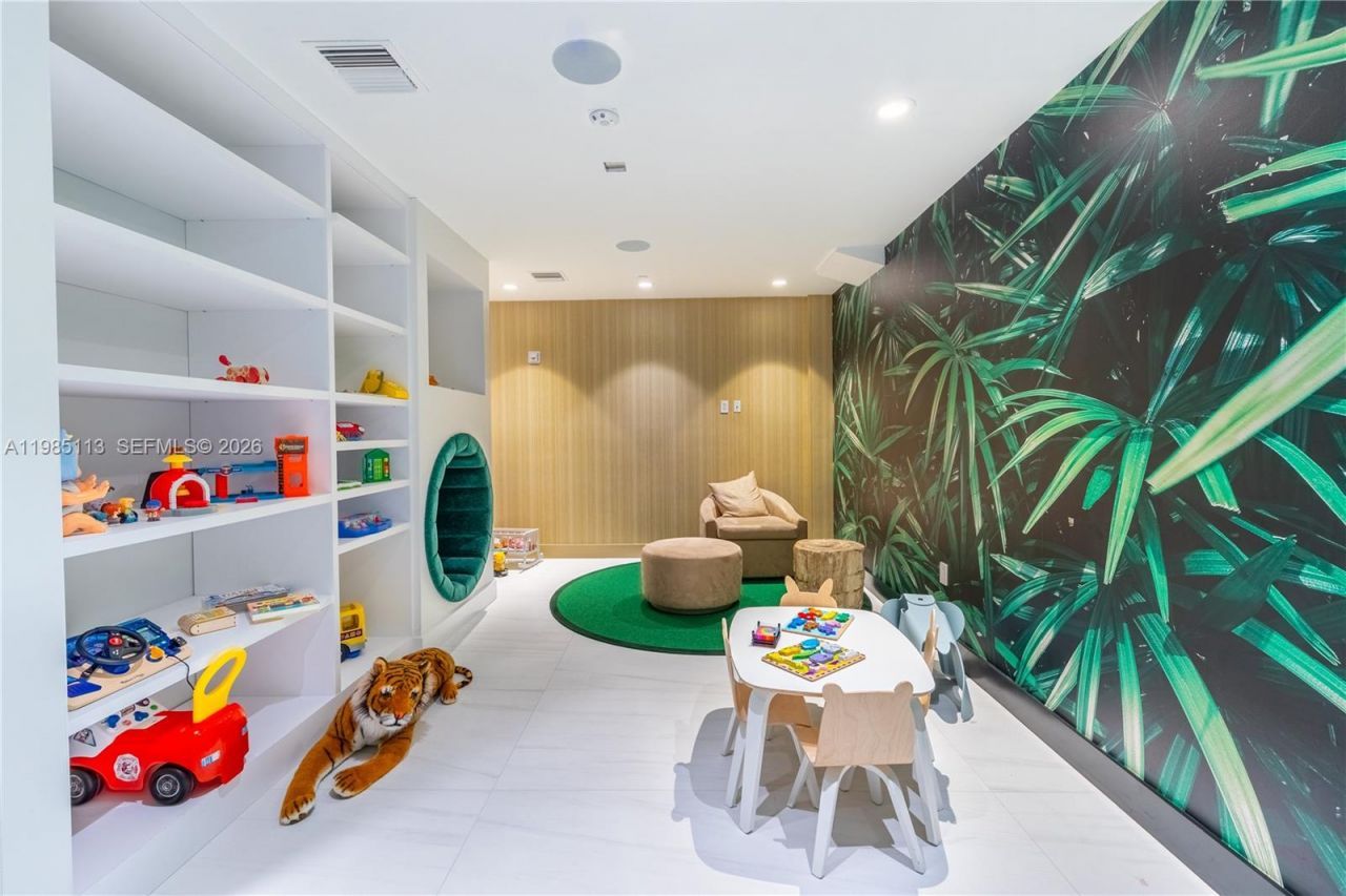 17550 Collins Ave , Unit 1202, Sunny Isles Beach, FL 33160 Photo