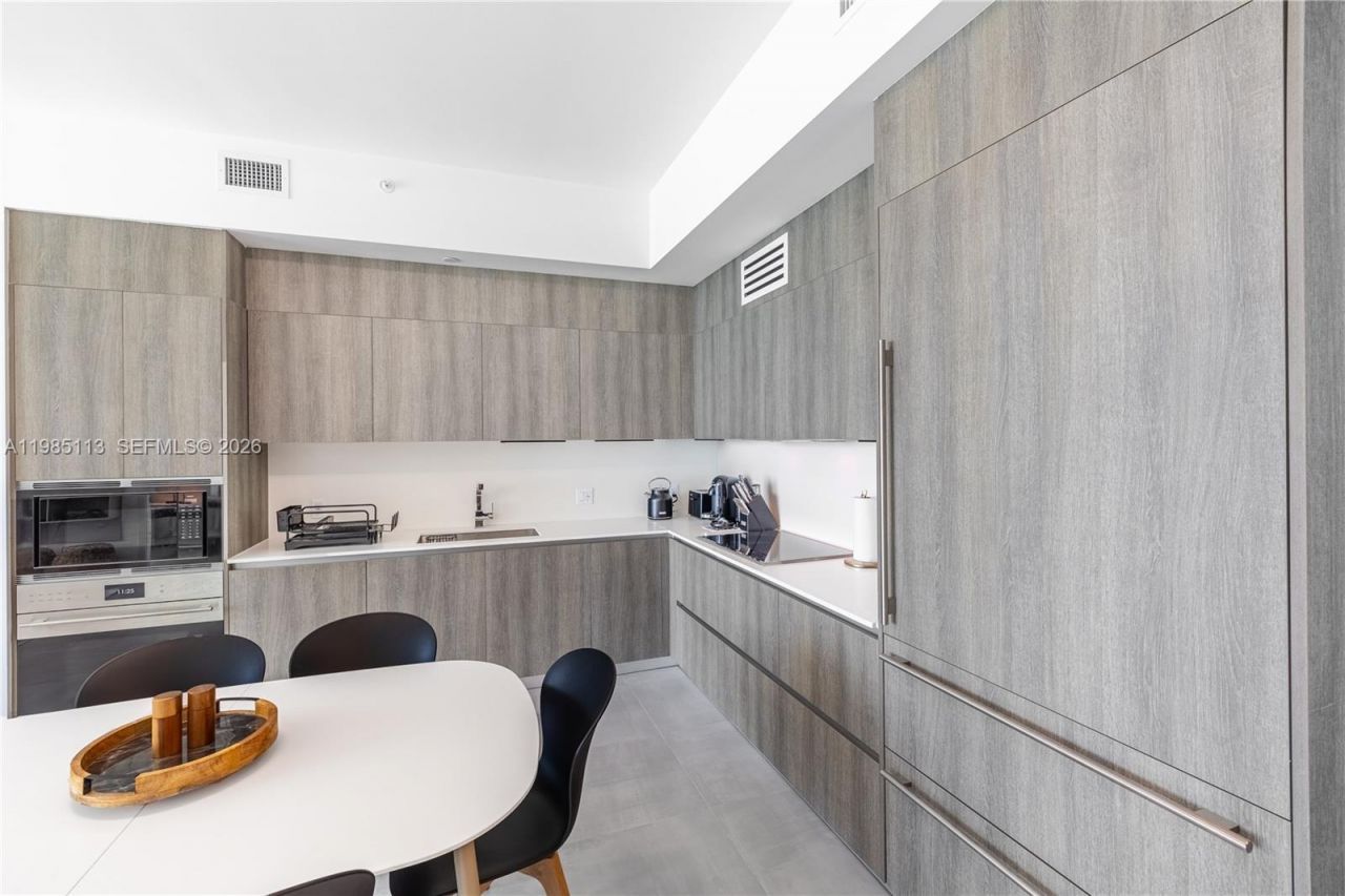 17550 Collins Ave , Unit 1202, Sunny Isles Beach, FL 33160 Photo