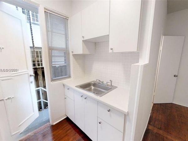 639 12th St , Unit 3, Miami Beach, FL 33139