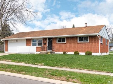 3801 Valleywood Drive, Kettering, OH 45429