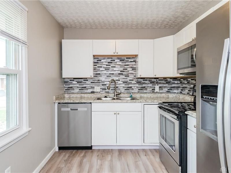 3801 Valleywood Drive, Kettering, OH 45429 Photo 11