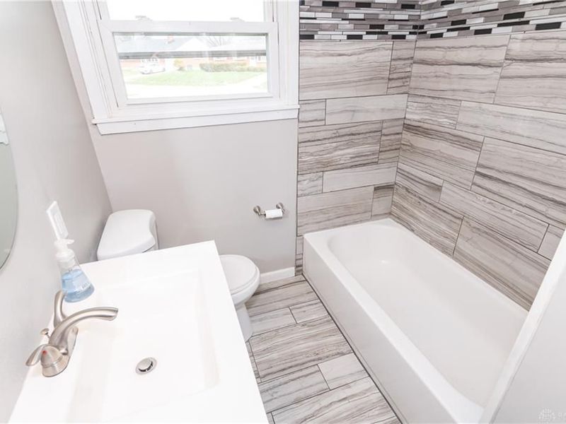 3801 Valleywood Drive, Kettering, OH 45429 Photo 23