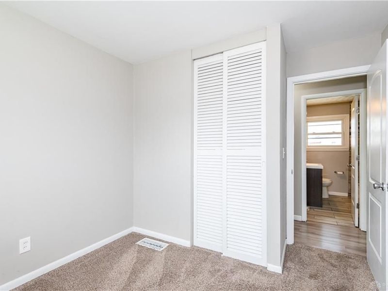 3801 Valleywood Drive, Kettering, OH 45429 Photo 27