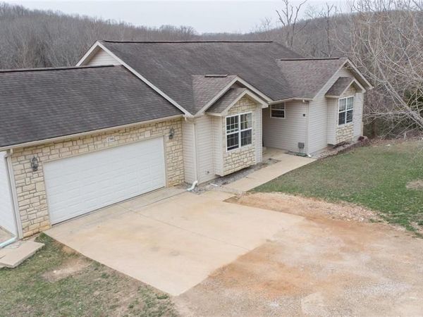 21680 N Horizonway N, St Robert, MO 65584