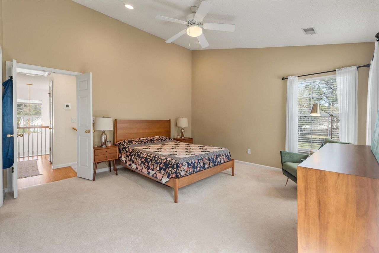 405 Manorwood Lane Photo 23