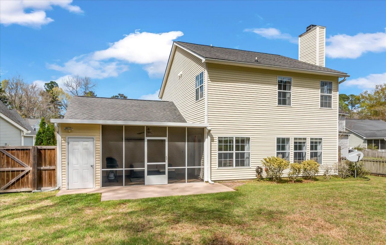 405 Manorwood Lane Photo 35