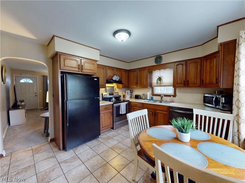 1405 35th Street NW, Canton, OH 44709 Photo 5