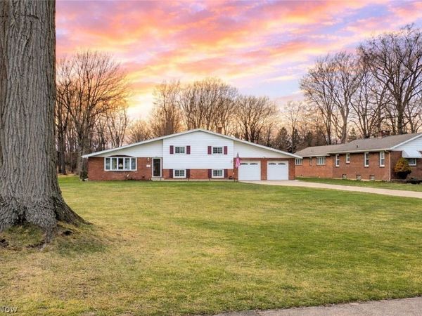 831 Mill Street, Conneaut, OH 44030