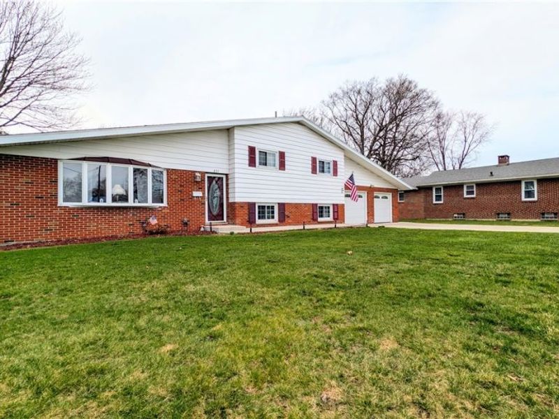 831 Mill Street, Conneaut, OH 44030 Photo 3