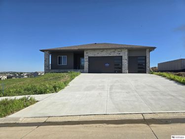 17118 Cora Street, Bennington, NE 68007