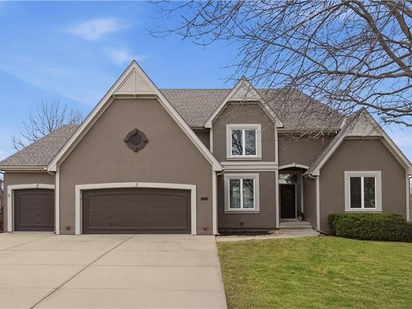 8600 N Richmond Avenue, Kansas City, MO 64157