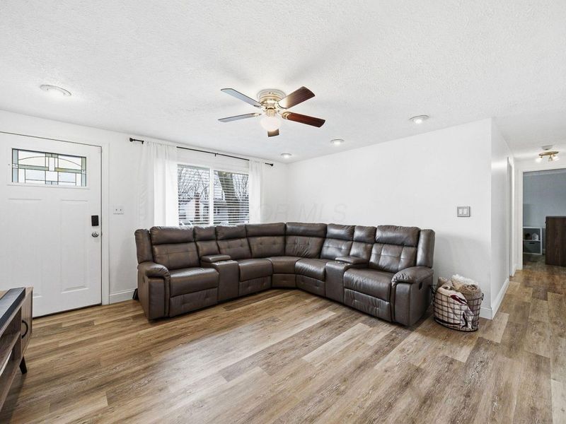 3371 Devin Road, Grove City, OH 43123 Photo 5