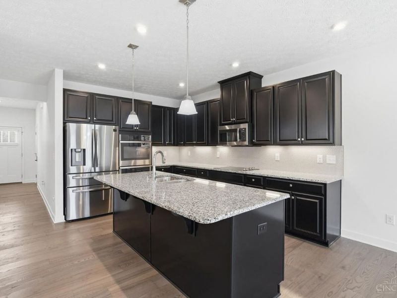 7909 Pinnacle Point Drive, West Chester, OH 45069 Photo 14