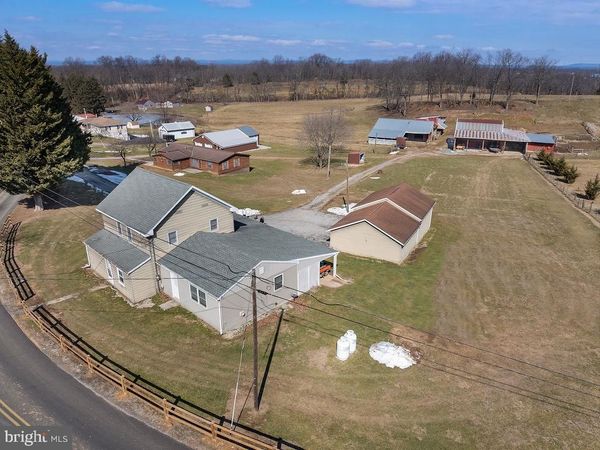 470 RACETRACK ROAD , ABBOTTSTOWN, PA 17301