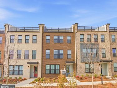 13725 AVIATION PLACE, HERNDON, VA 20171